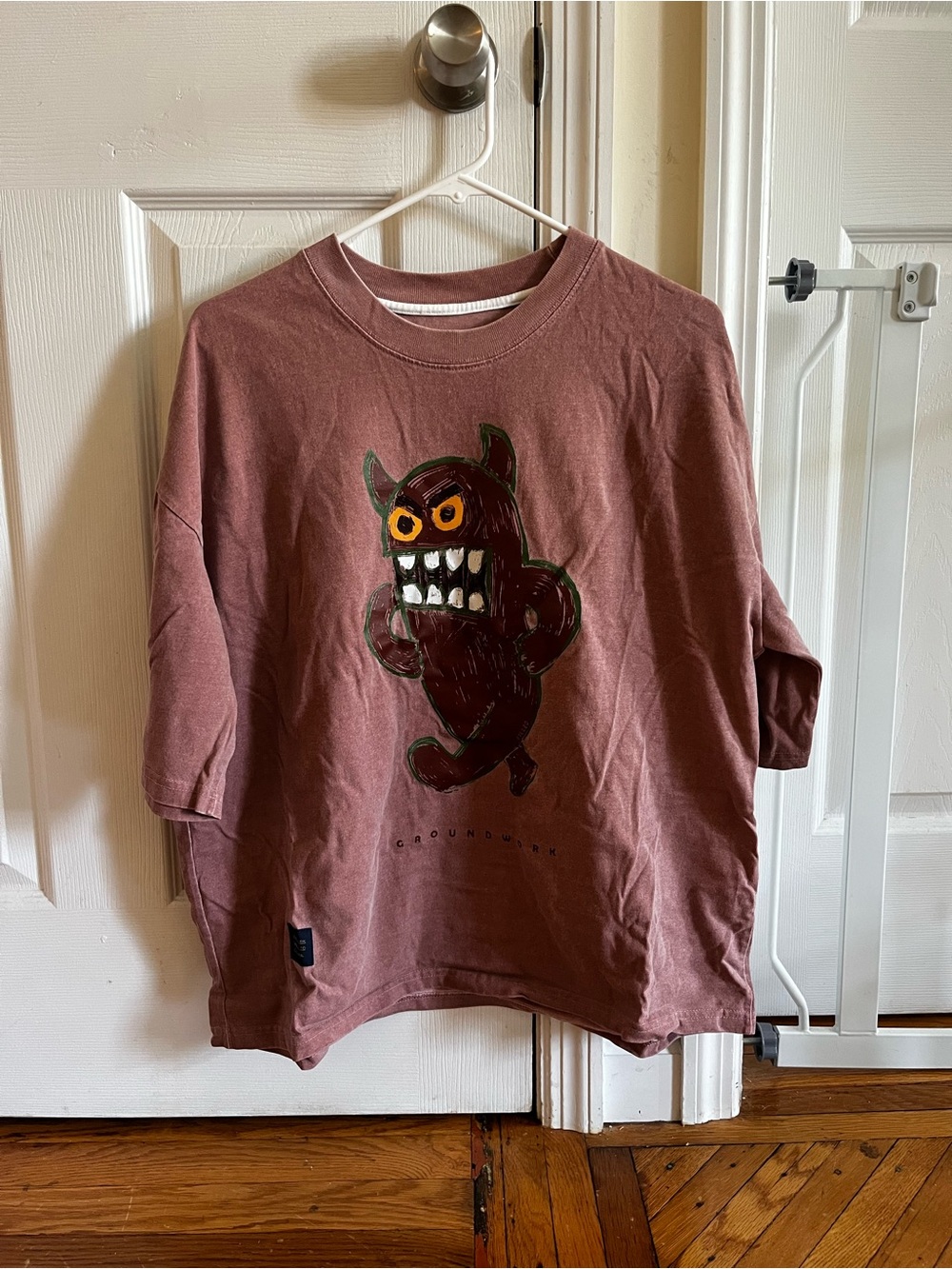 ALAND Korean Cotton Oversized Graphic Tee in Dusty Rose with Monster Print